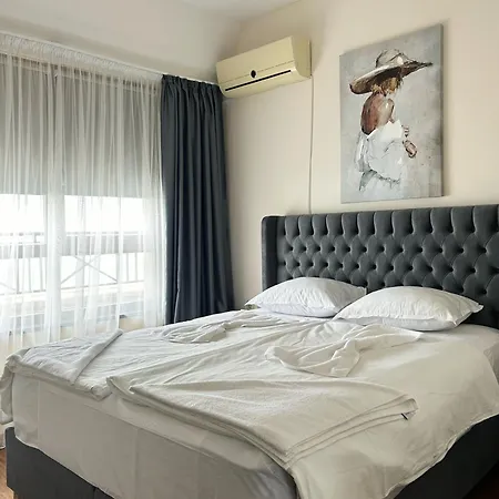 With Panoramic Sea View - Floor